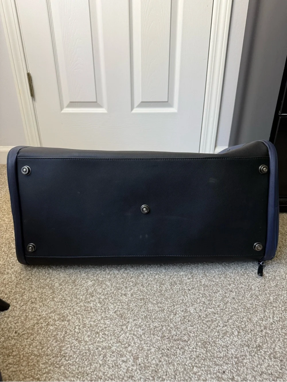 VESSEL Signature Weekender Garment Duffle Bag Navy Blue Silver Lining Travel